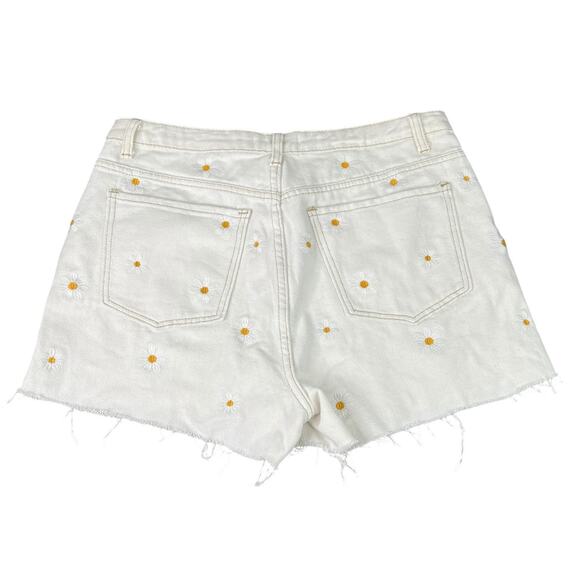 Vintage High Rise White Denim Jean Shorts Embroidered Daises 90s Womens 13 - Picture 2 of 5